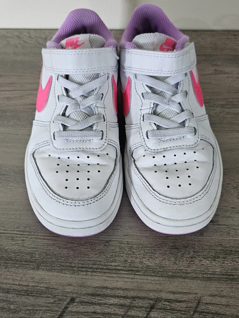 Nike velcro closure